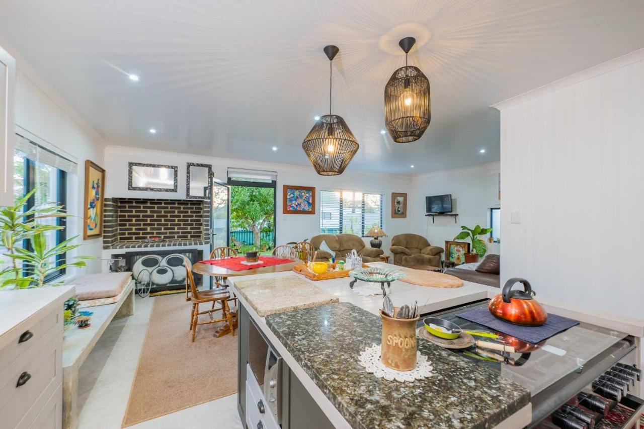 Oceans Cottage Struisbaai Bagian luar foto
