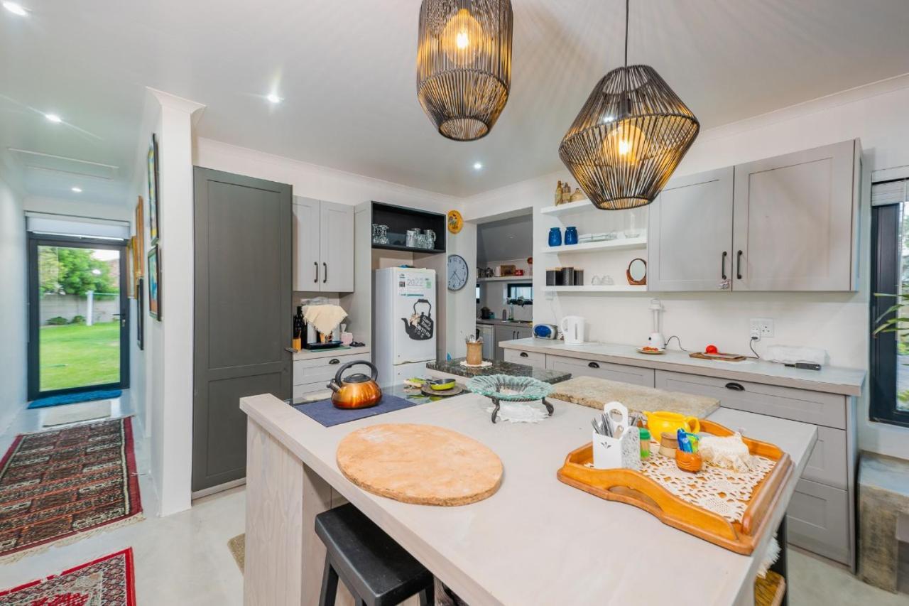 Oceans Cottage Struisbaai Bagian luar foto